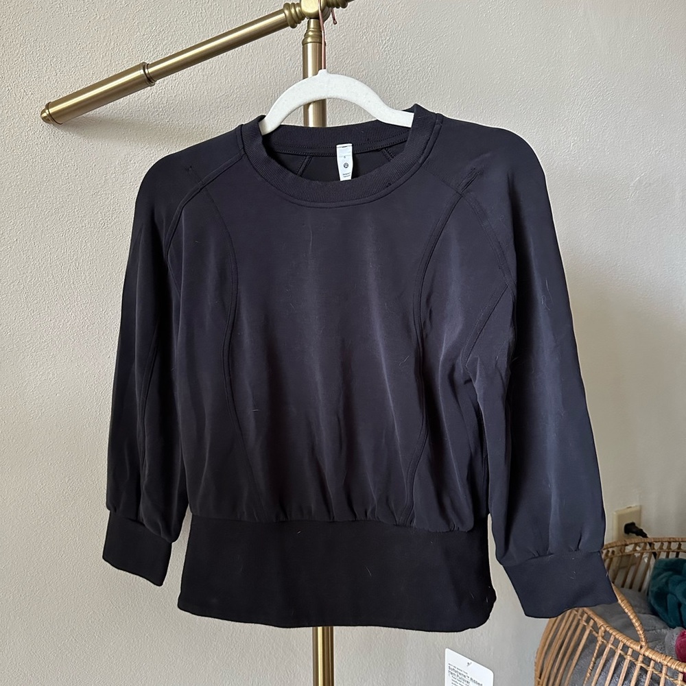 Lululemon Softstreme Ribbed Hem Pullover size 6 in black